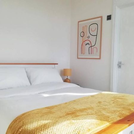 Cosy, Elegant Apartment In Heart Of Ludlow Town Exterior foto